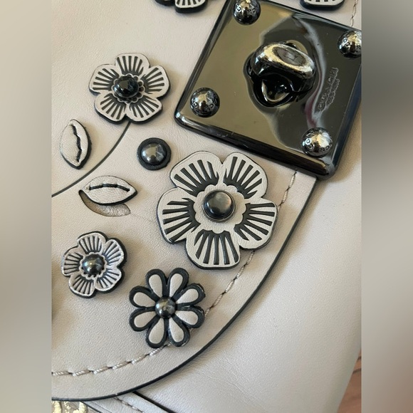 Coach Tea Rose Drifter (needs TLC) - Picture 4 of 8